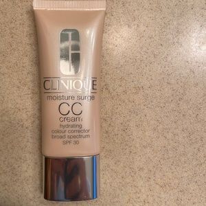 Clinique moisture surge